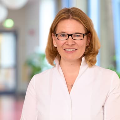 Frau Prof. Dr. Claudia Bartels